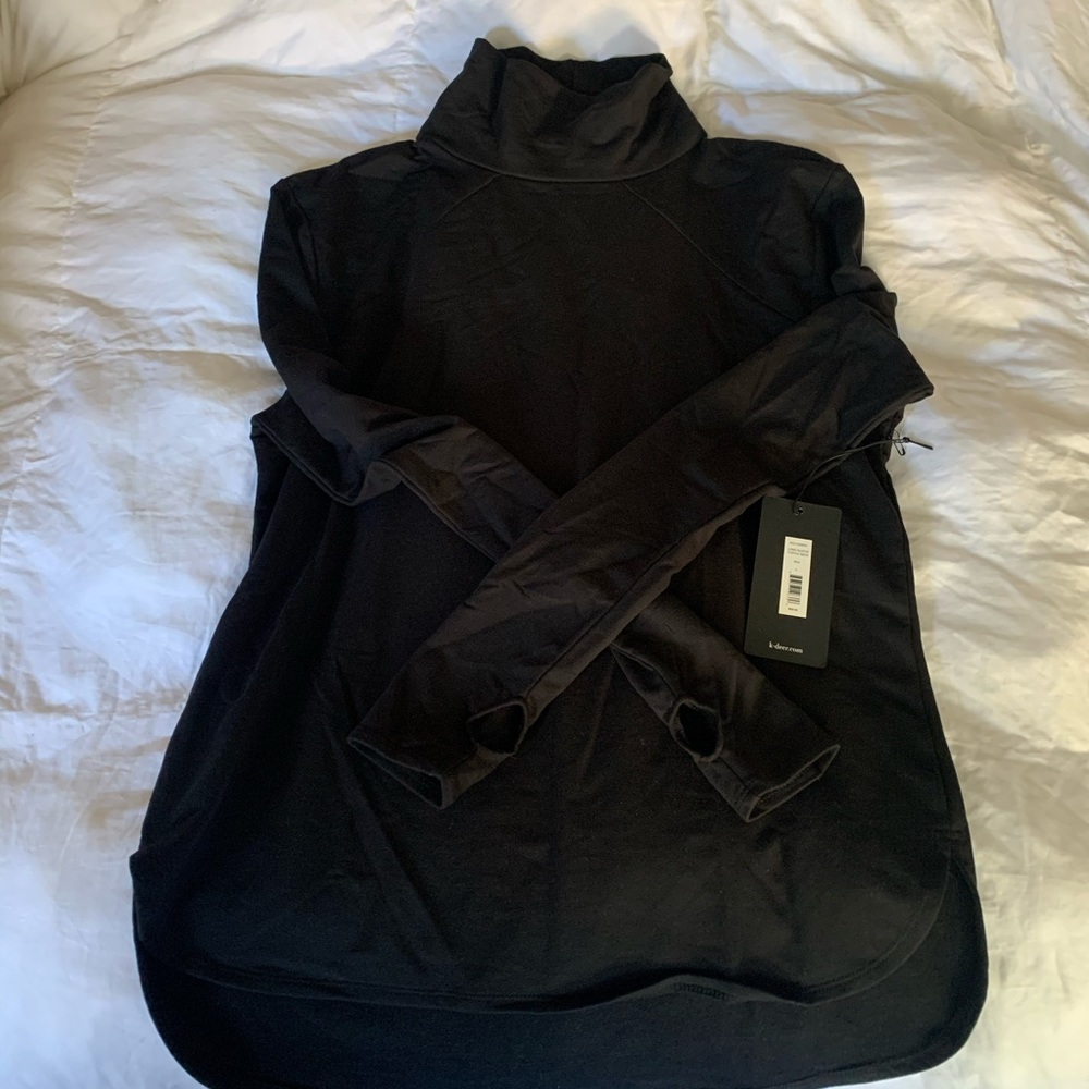 K-DEER black turtleneck
